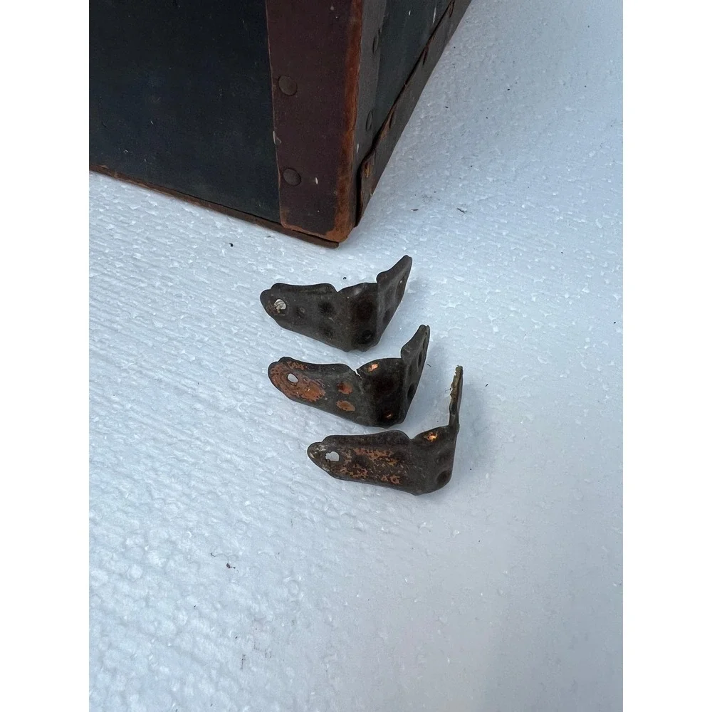 N/A antique wood